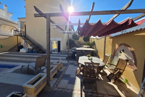 Huvila myytävänä Urbanizacion Las Filipinas, Alicante, Espanja, 4 makuuhuonetta, 153 m2 No. 179554 - kuva 14