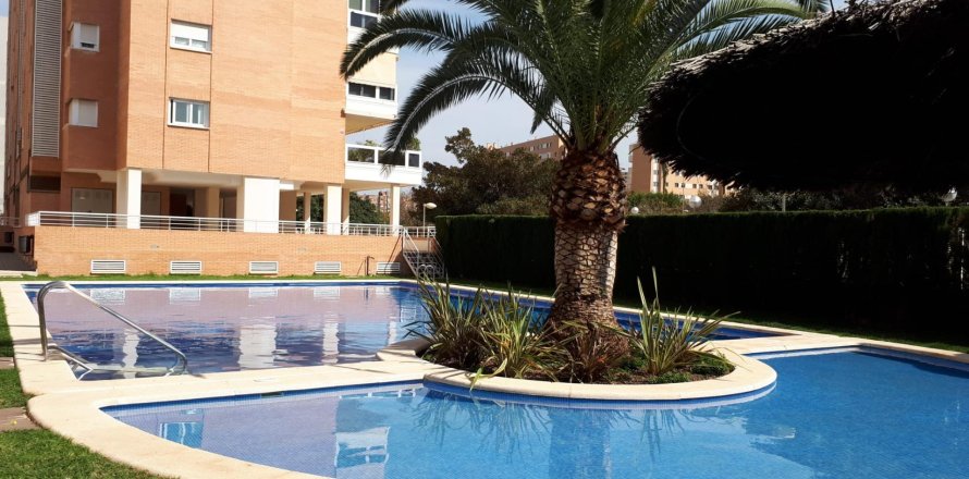 Apartment in Alicante, Spain 3 bedrooms, 122 sq.m. No. 167275