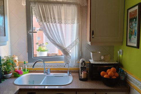 Apartment for sale in Alicante, Spain 3 bedrooms, 122 sq.m. No. 167275 - photo 15