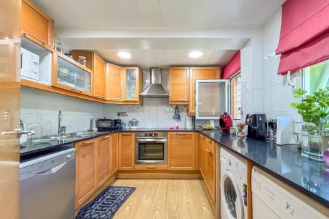 Apartamento en venta en Calella, Barcelona, España 2 dormitorios, 86 m2 No. 194548 - foto 10