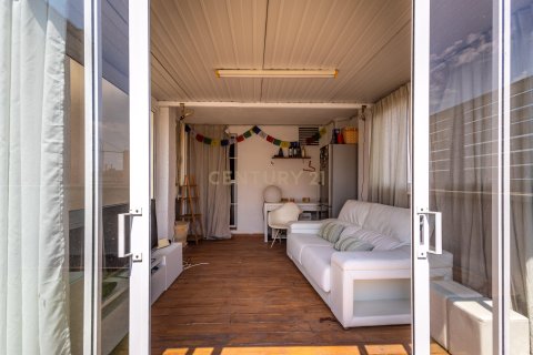 Apartamento en venta en L'Hospitalet de Llobregat, Barcelona, España 3 dormitorios, 185 m2 No. 194547 - foto 8