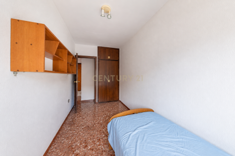 Apartamento en venta en Cerdanyola del Vallès, Barcelona, España 5 dormitorios, 143 m2 No. 194545 - foto 17