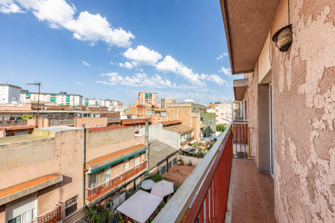 Apartamento en venta en Cerdanyola del Vallès, Barcelona, España 5 dormitorios, 143 m2 No. 194545 - foto 16