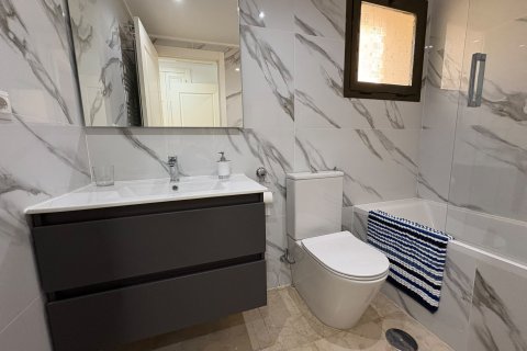 Apartment for sale in Los Alcazares, Murcia, Spain 2 bedrooms, 75 sq.m. No. 190401 - photo 24