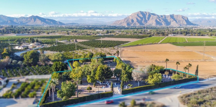 Villa a Orihuela, Alicante, Spagna 4 camere da letto, 277 mq. N° 149551