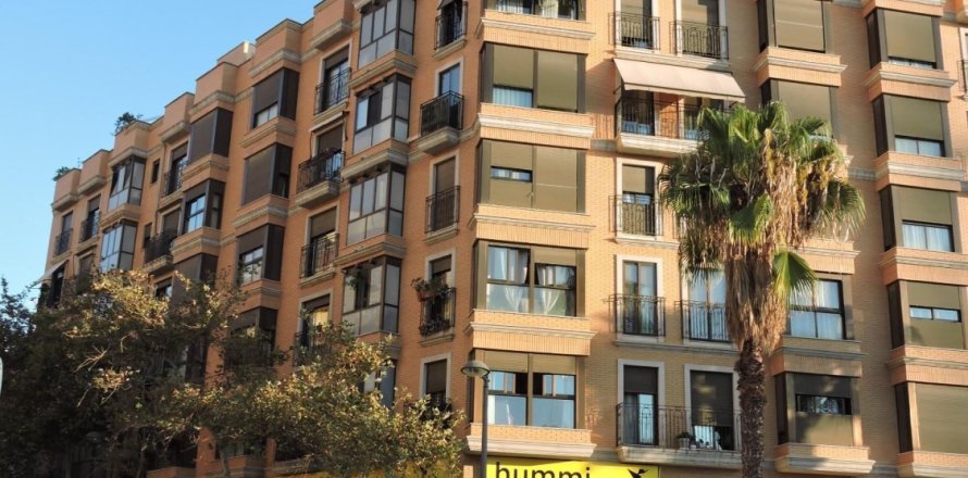 Huoneisto Valencia, Espanja 2 makuuhuonetta, 74 m2 No. 149546