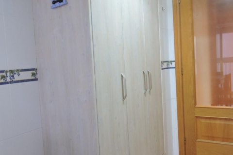 Huoneisto myytävänä Valencia, Espanja, 2 makuuhuonetta, 74 m2 No. 149546 - kuva 15