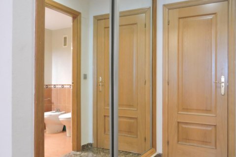 Huoneisto myytävänä Valencia, Espanja, 2 makuuhuonetta, 74 m2 No. 149546 - kuva 16