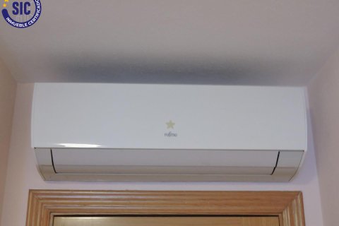 Huoneisto myytävänä Valencia, Espanja, 2 makuuhuonetta, 74 m2 No. 149546 - kuva 8