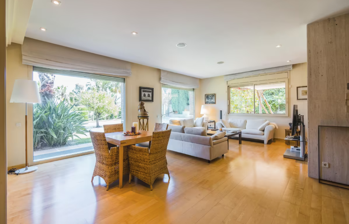 Apartamento en Eixample, Barcelona, España 2 dormitorios, 117 m2 No. 133500