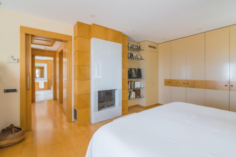 Villa à vendre Barcelona, Espagne, 6 chambres, 686 m2 No. 133500 - photo 19