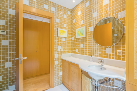 Villa à vendre Barcelona, Espagne, 6 chambres, 686 m2 No. 133500 - photo 24