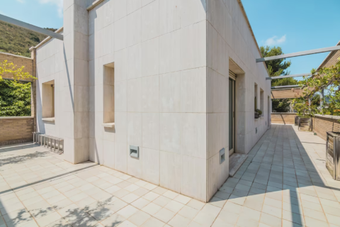 Villa à vendre Barcelona, Espagne, 6 chambres, 686 m2 No. 133500 - photo 7