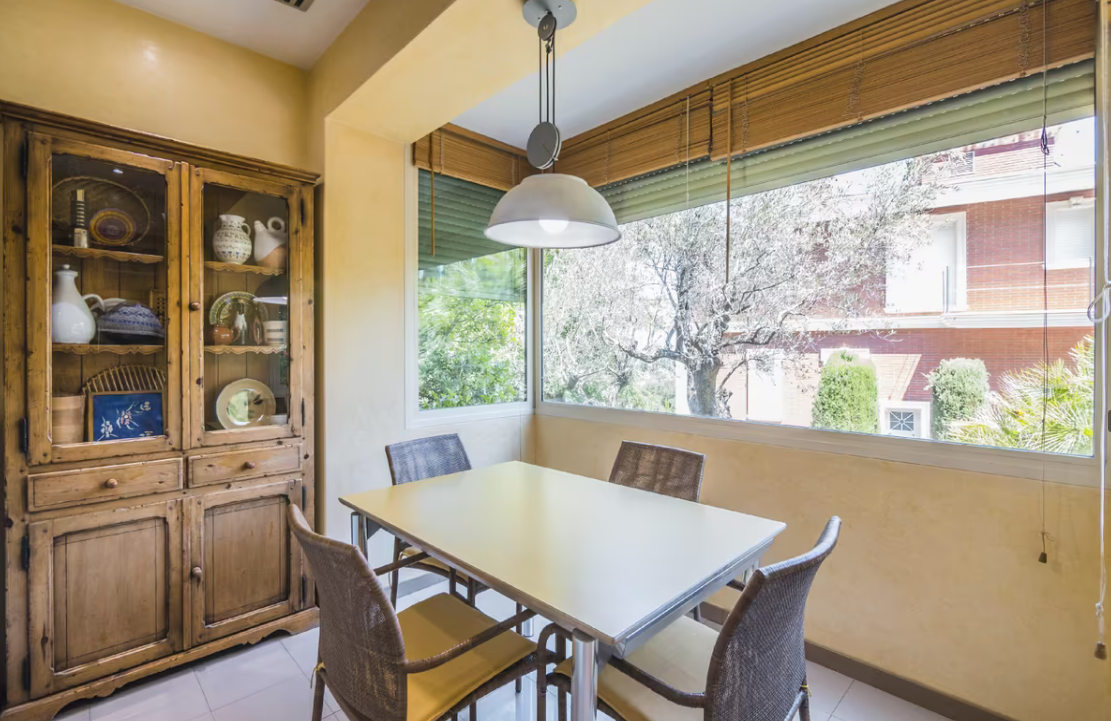 Apartamento en Eixample, Barcelona, España 2 dormitorios, 117 m2 No. 133500