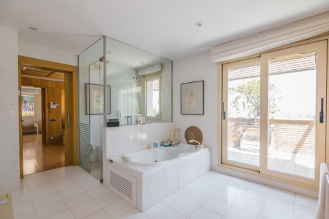 Villa à vendre Barcelona, Espagne, 6 chambres, 686 m2 No. 133500 - photo 21
