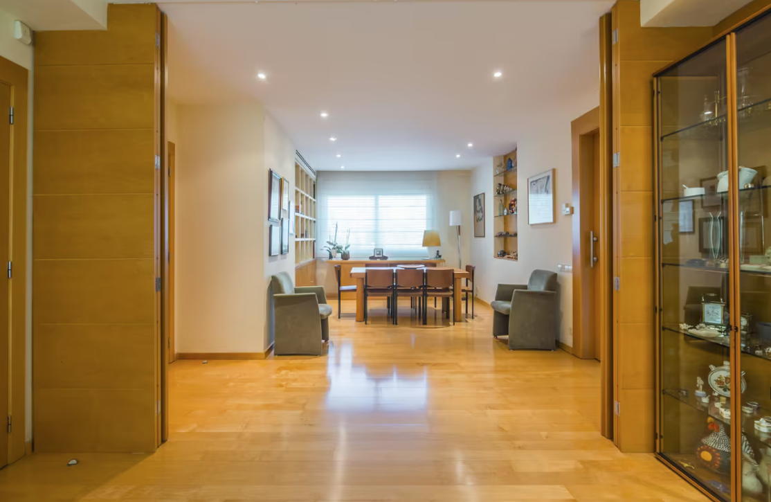 Apartamento en Eixample, Barcelona, España 2 dormitorios, 117 m2 No. 133500