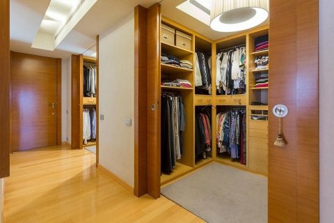 Villa à vendre Barcelona, Espagne, 5 chambres, 782 m2 No. 133501 - photo 23