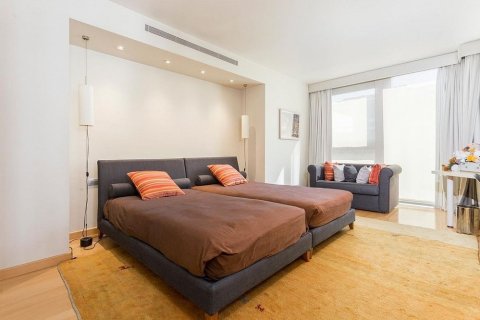 Villa à vendre Barcelona, Espagne, 5 chambres, 782 m2 No. 133501 - photo 28