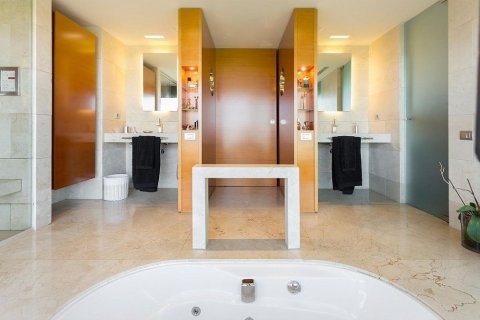 Villa à vendre Barcelona, Espagne, 5 chambres, 782 m2 No. 133501 - photo 21