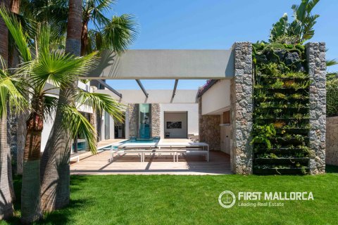 Villa for sale in Nova Santa Ponsa, Mallorca, Spain 5 bedrooms, 421 sq.m. No. 168649 - photo 9