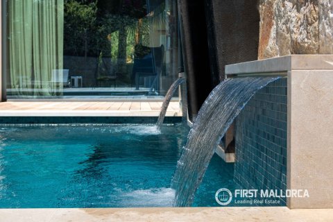 Villa for sale in Nova Santa Ponsa, Mallorca, Spain 5 bedrooms, 421 sq.m. No. 168649 - photo 6