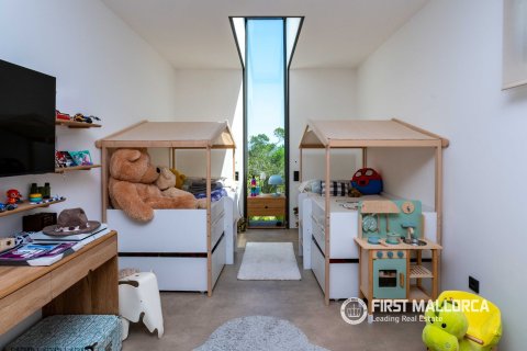 Villa for sale in Nova Santa Ponsa, Mallorca, Spain 5 bedrooms, 421 sq.m. No. 168649 - photo 28