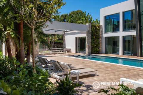 Villa for sale in Nova Santa Ponsa, Mallorca, Spain 5 bedrooms, 421 sq.m. No. 168649 - photo 2