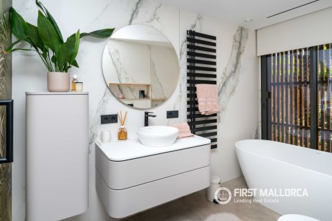 Villa for sale in Nova Santa Ponsa, Mallorca, Spain 5 bedrooms, 421 sq.m. No. 168649 - photo 22