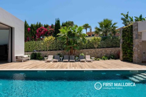 Villa for sale in Nova Santa Ponsa, Mallorca, Spain 5 bedrooms, 421 sq.m. No. 168649 - photo 12
