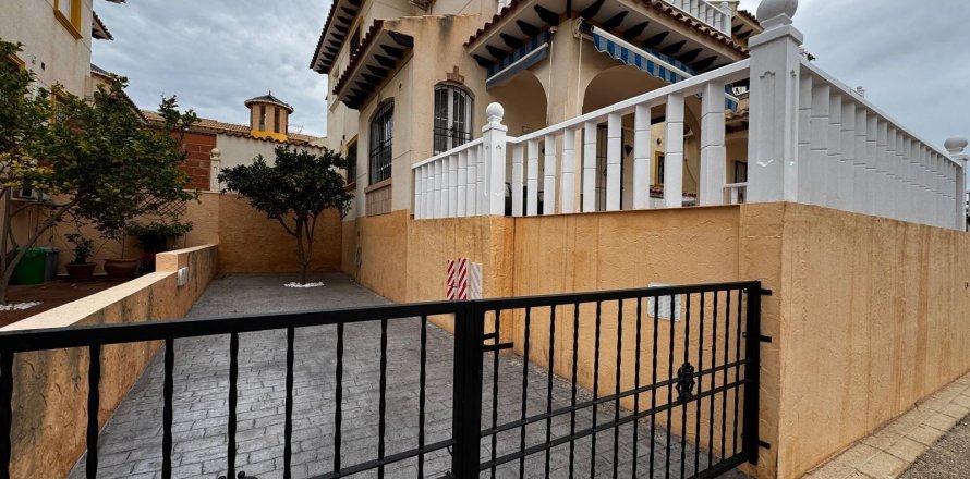 Dom w Alicante, Hiszpania 2 sypialnie, 97 mkw. nr 146286