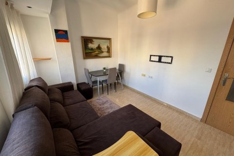 Apartment for rent in Alicante, Spain 2 bedrooms, 80 sq.m. No. 146283 - photo 11