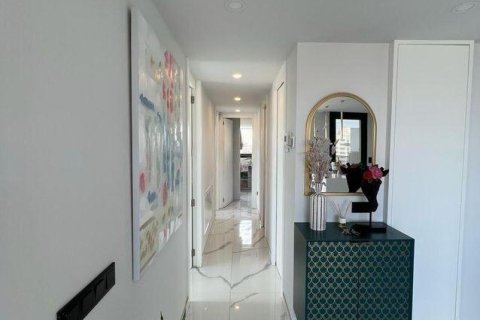 Penthouse w Alicante, Hiszpania 3 sypialnie, 130 mkw. nr 146284 – zdjęcie 16