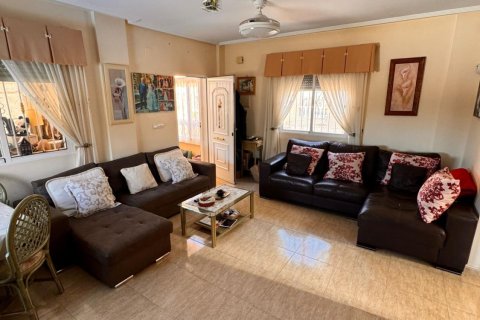 Huvila myytävänä Cox, Alicante, Espanja, 4 makuuhuonetta, 210 m2 No. 189519 - kuva 23