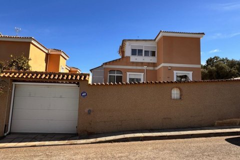 Huvila myytävänä Cox, Alicante, Espanja, 4 makuuhuonetta, 210 m2 No. 189519 - kuva 6