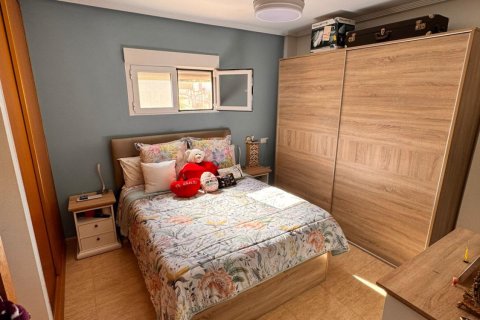 Huvila myytävänä Cox, Alicante, Espanja, 4 makuuhuonetta, 210 m2 No. 189519 - kuva 25