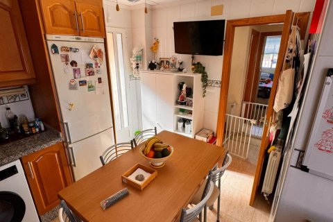 Huvila myytävänä Cox, Alicante, Espanja, 4 makuuhuonetta, 210 m2 No. 189519 - kuva 2