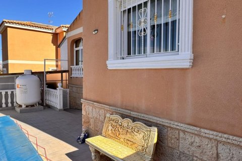 Huvila myytävänä Cox, Alicante, Espanja, 4 makuuhuonetta, 210 m2 No. 189519 - kuva 13
