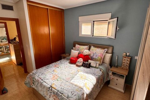 Huvila myytävänä Cox, Alicante, Espanja, 4 makuuhuonetta, 210 m2 No. 189519 - kuva 11