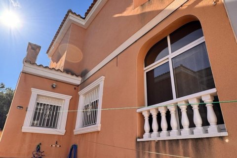 Huvila myytävänä Cox, Alicante, Espanja, 4 makuuhuonetta, 210 m2 No. 189519 - kuva 3