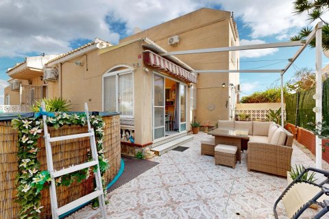 Casa adosada en venta en San Miguel de Salinas, Alicante, España 3 dormitorios, 94 m2 No. 189523 - foto 2