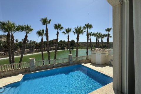Villa à vendre à Alicante, Espagne, 3 chambres, 132 m2 No. 189518 - photo 24