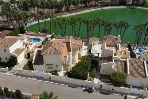 Villa à vendre à Alicante, Espagne, 3 chambres, 132 m2 No. 189518 - photo 7