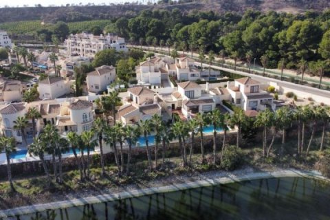 Villa à vendre à Alicante, Espagne, 3 chambres, 132 m2 No. 189518 - photo 13