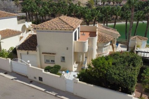 Villa à vendre à Alicante, Espagne, 3 chambres, 132 m2 No. 189518 - photo 2