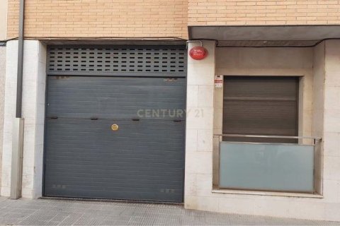 Garage for sale in Manlleu, Barcelona, Spain 25 sq.m. No. 186585 - photo 2