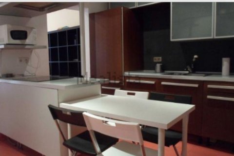 Huoneisto myytävänä Madrid, Espanja, 2 makuuhuonetta, 103 m2 No. 144311 - kuva 9