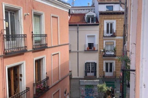 Huoneisto myytävänä Madrid, Espanja, 2 makuuhuonetta, 103 m2 No. 144311 - kuva 21