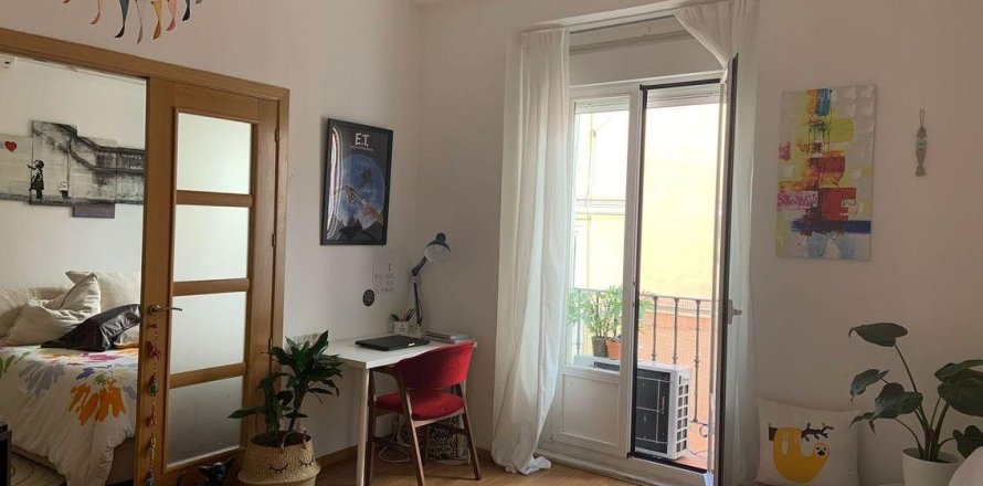 Huoneisto Madrid, Espanja 2 makuuhuonetta, 103 m2 No. 144311