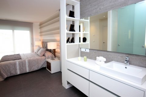 Apartamento en venta El Campello, Alicante, España 3 dormitorios, 220 m2 No. 116639 - foto 6
