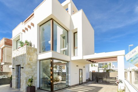 Huvila myytävänä Los Montesinos, Alicante, Espanja, 3 makuuhuonetta, 116 m2 No. 116640 - kuva 1